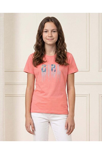 REDTAG تيشيرت بأكمام قصيرة مطبوع عليه شعار الطالبات في المرحلة الثانوية