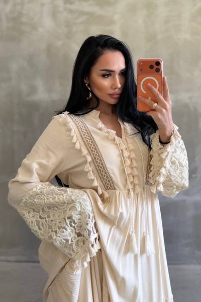 OKSOCOLLECTİON Patlı Yaka Dantel Detaylı İşlemeli Uzun Elbise