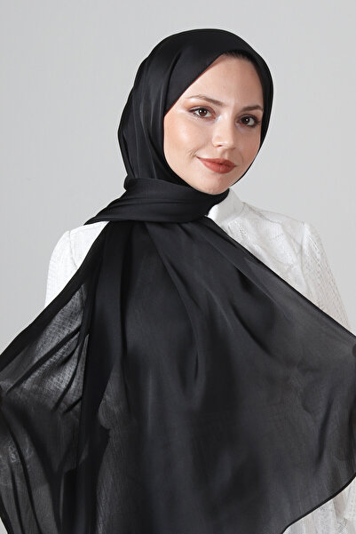 HAREM SCARF شال كومو من الساتان الأسود
