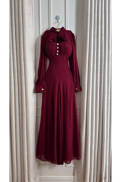 Special-DIARA Elegant burgundy dress with a modern Victorian design