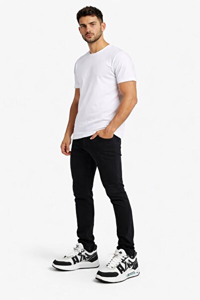 Line سنيكرز رجالي A23 – ستايل عصري بلمسة جريئة