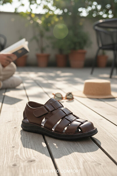 enoch صندل رجالي من الجلد الطبيعي ذو مقدمة مغلقة ونعل مسطح مع شريط فيلكرو