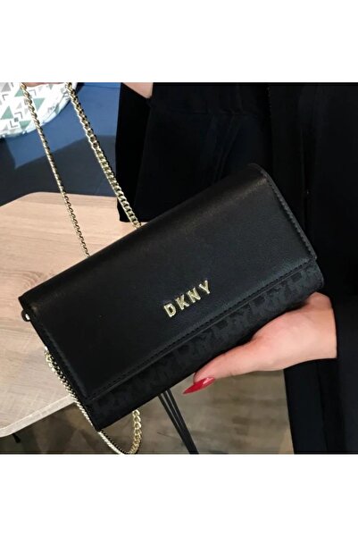 Generic حقيبة نسائية بنقشة أنيقة ولمسات ذهبية، خيار مثالي لإطلالة كلاسيكية را...