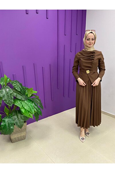 Seyteks Women's Pleated Long Dress with Gold Belt, Draped Detail, Stylish Eve...