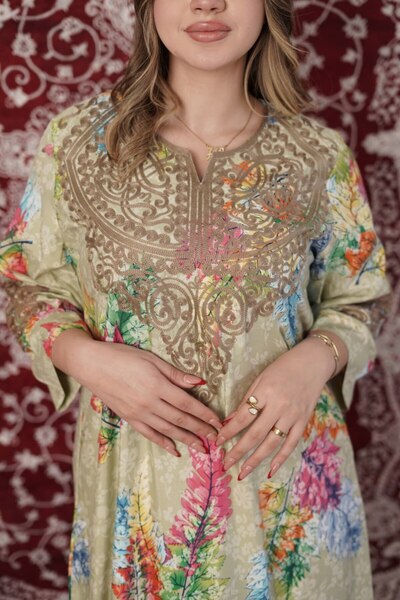 AFandina جلابية راقية بتصميم انسيابي وأناقة لافتةER+89