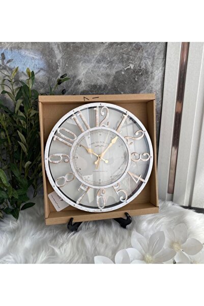 HomeNew A classic wall clock with a modern twist - luxury in every corner ✨