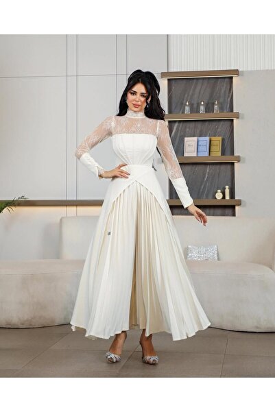 Viola2026 An elegant white dress with exquisite Lace details and a high neckl...