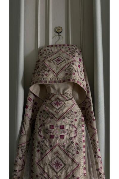 nouf Indian linen jalabiya with computer embroidery