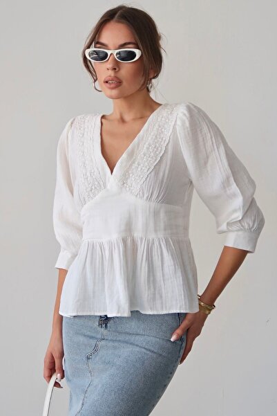 bacc White V-Neck Lace Detailed Linen Blouse