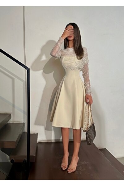 Easycupp Nasma Vanilla Dress