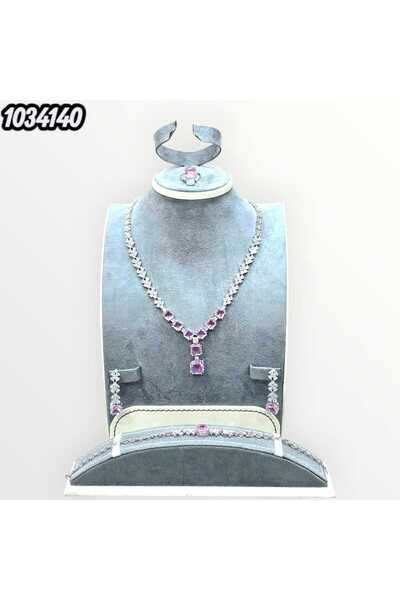 Arjwan Accessories A stunning women's jewelry accessory set