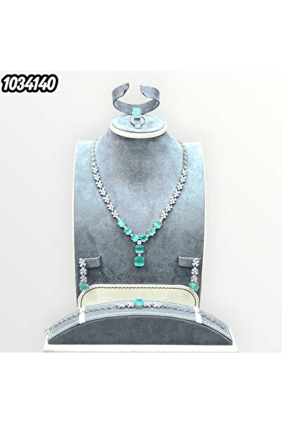 Arjwan Accessories A stunning women's jewelry accessory set