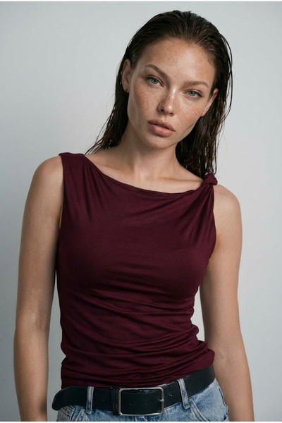 Madmext Bordo Omzu Büzgülü Kadın Şık Bluz MG2688