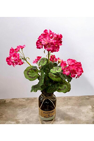 sedoshhomevision Artificial Geranium Arrangement for Women's Day – in Glass Vase