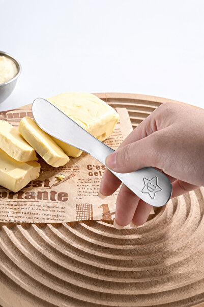 Vadi Paslanmaz Çelik Tereyağı Bıçağı Ergonomik Tutacaklı Yıldız Desenli Gümüş