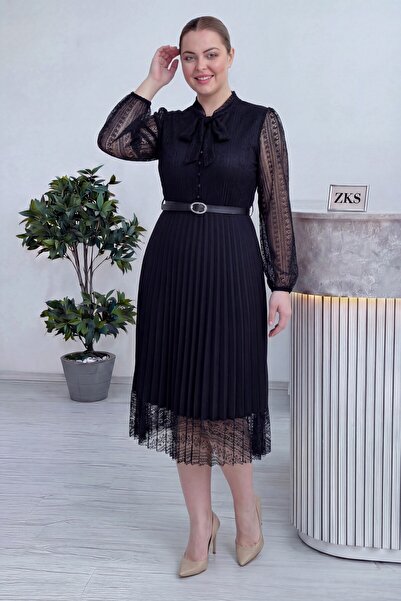 the ZKS Siyah Fransız Güpürlü Piliseli Kemerli Büyük Beden Elbise