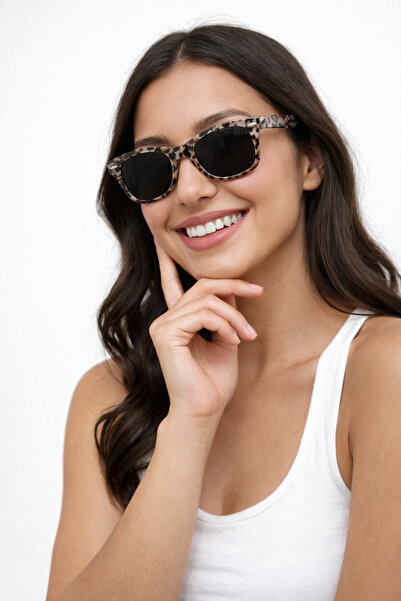 ModaLucci نظارات شمسية من طراز وايفيرير الجديد