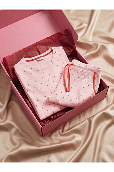 LC Waikiki Rmz Gi̇yi̇m Farkiyla Zero Roba Yaka Cherry Embroidered Women's Paj...