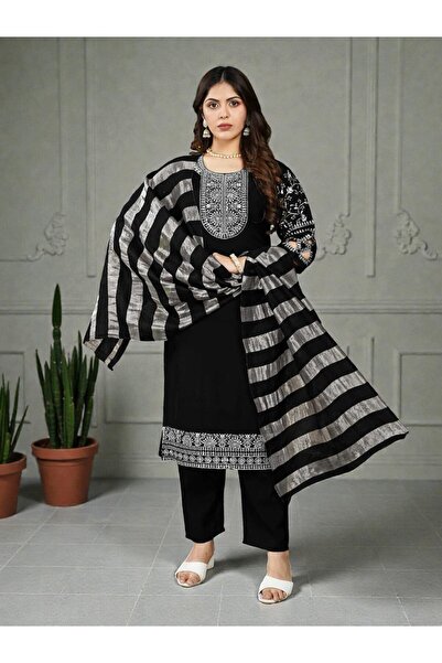 iza طقم بدلة سوداء نسائية مع شال