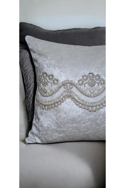 DAHABELLA LUXE HOME Velvet Lace Embroidered Decorative Throw Pillow Cover 43X43Cm