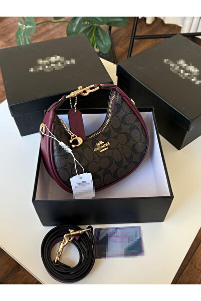 Generic Handbag and shoulder bag, high quality material, with accessories