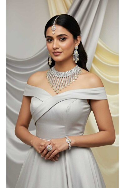 Arjwan Accessories A stunning women's jewelry accessory set