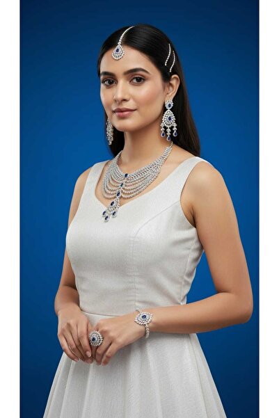 Arjwan Accessories A stunning women's jewelry accessory set
