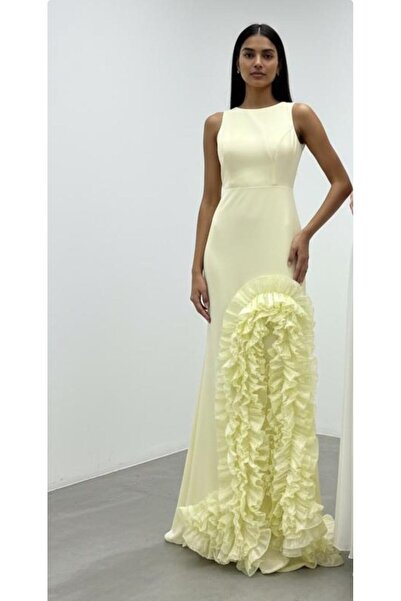 KALDE An elegant evening dress that suits your beauty