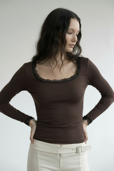 Vireo Club Women's Brown Lace Detailed Blouse