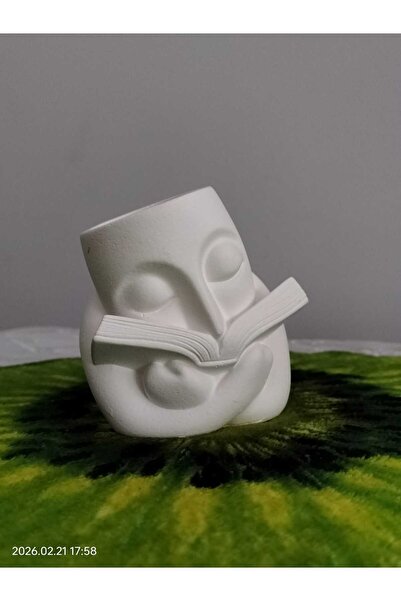 Kitap Okuyan Kalemlik Fırçalık Dekoratif Obje Biblo Masa Üstü Ofis