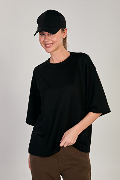 BARRELS AND OIL Women's side slit oversized modal t-shirt - black