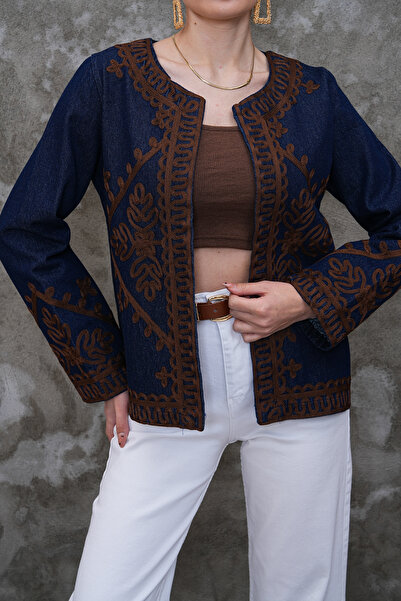 FancyWorld Ethnic Pattern Embroidered Cotton Crew Neck Jacket