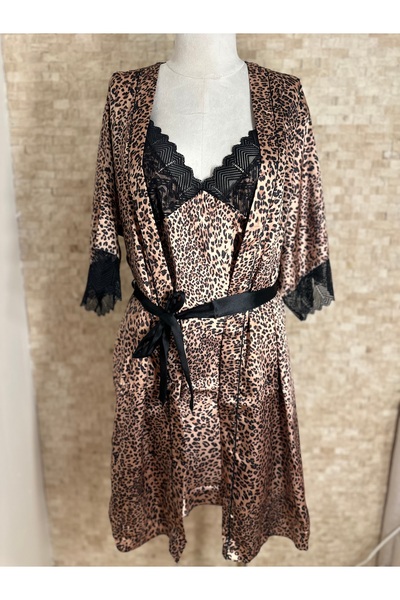AHU LEOPAR DESEN SABAHLIK SATEN GECELİK TAKIM
