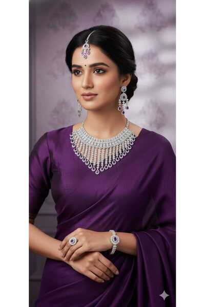 Arjwan Accessories A stunning women's jewelry accessory set