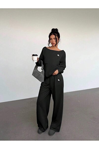 OVER HEAD Women's Figure Horse Printed Boat Neck Straight Leg Jogger Top and ...