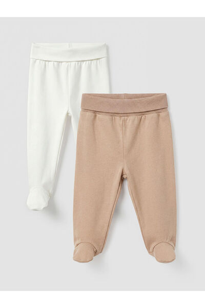 LC Waikiki مجموعة إلسيفا إيكرو - سراويل للأطفال الأولاد مع جوارب - طقم من قطعتين