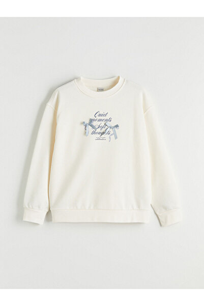 LC Waikiki سترة سميكة للفتيات مطبوعة برقبة دائرية من GiyÇık Store باللون الإكرو