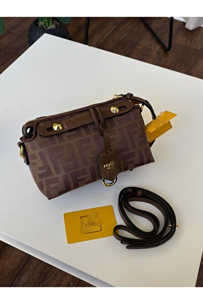 Generic حقيبة يد و كتف خامه عاليه مع الملحقات بدون علبه