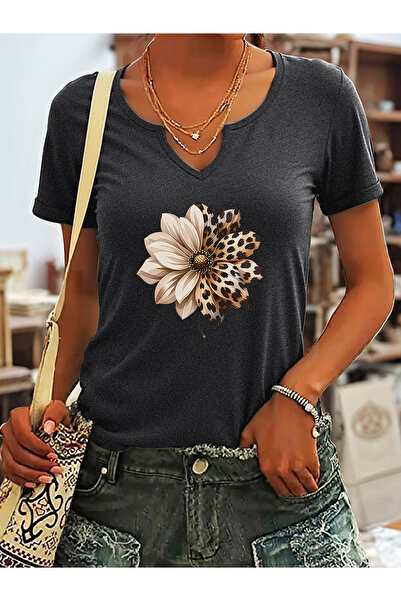 mercoledi Half V-Neck Floral Heart Printed Full-Fit Regular Fit T-Shirt