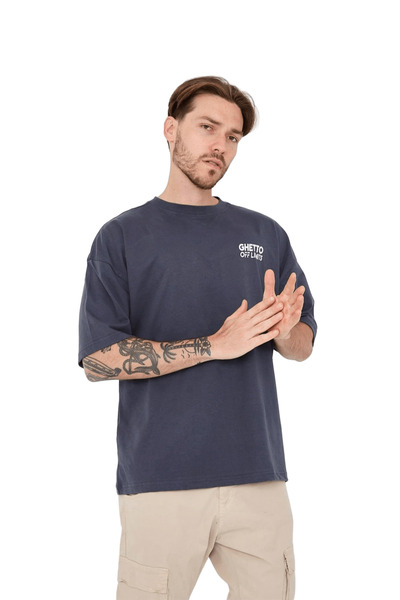 Ghetto off limits Футболка оверсайз з принтом на спині