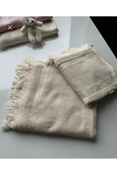 TUTUYA TEXTIL ETAMIN VEZENI SET PEŠKIRA ZA DEVOJČICE ANALI SA DODATNIM PRILIKOM