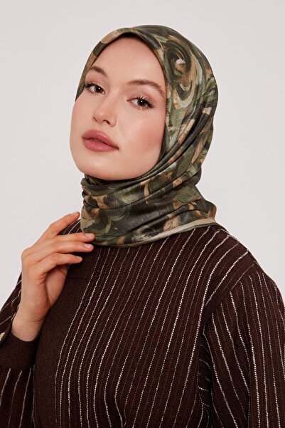 Levidor Floral Pastel Pattern Sparkling Crystal Scarf