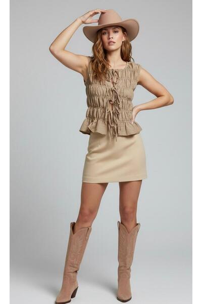 Linich&Co Drawstring Tie Crop Blouse with Bohemian Chic Gipe Detail