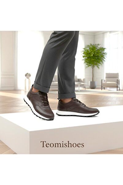 By Barretti Brown Sneaker with Side Motif and Checked Sole