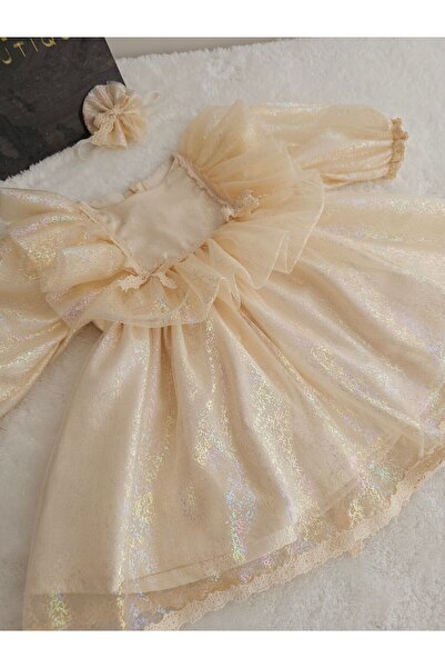Elwirababyboutiqe Φόρεμα από ασημί τούλι με δαντέλα και λεπτομερή λαιμόκοψη μ...