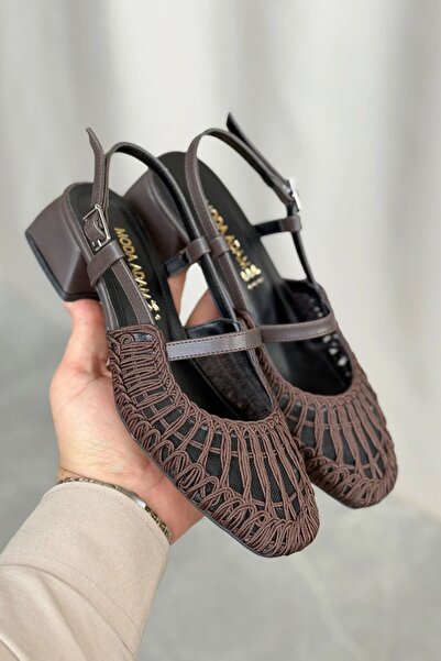 MODAADAM Women's Cerny Short Heeled Braided Shoes - Brown