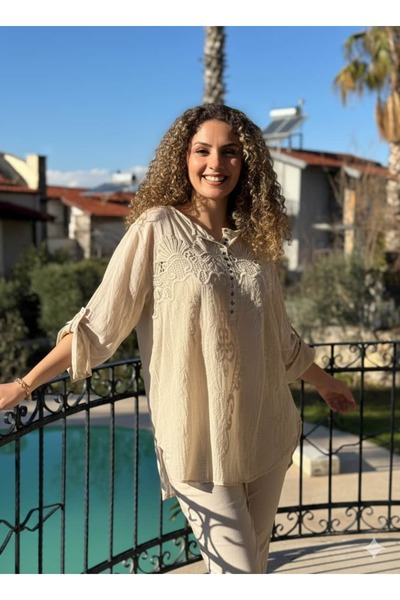 Punta Otantik Yg86163 Embroidered Sequin Detailed Blouse Beige