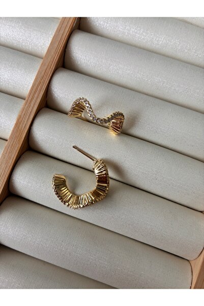 ARİ TAKI Wavy Textured Gold Steel Earrings