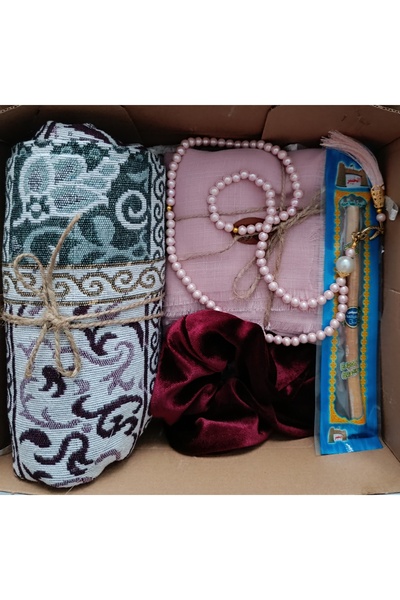 Berivan Lüks Ramazan Hediye Seti - İnce Namazlık seccade, Şal, Kolonya, Tesbi...