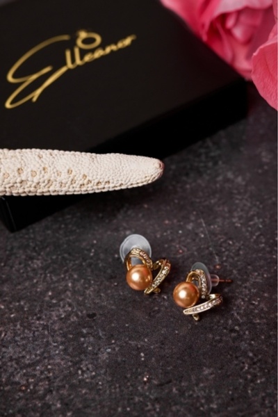 OEM Heart-shaped earrings with pearl